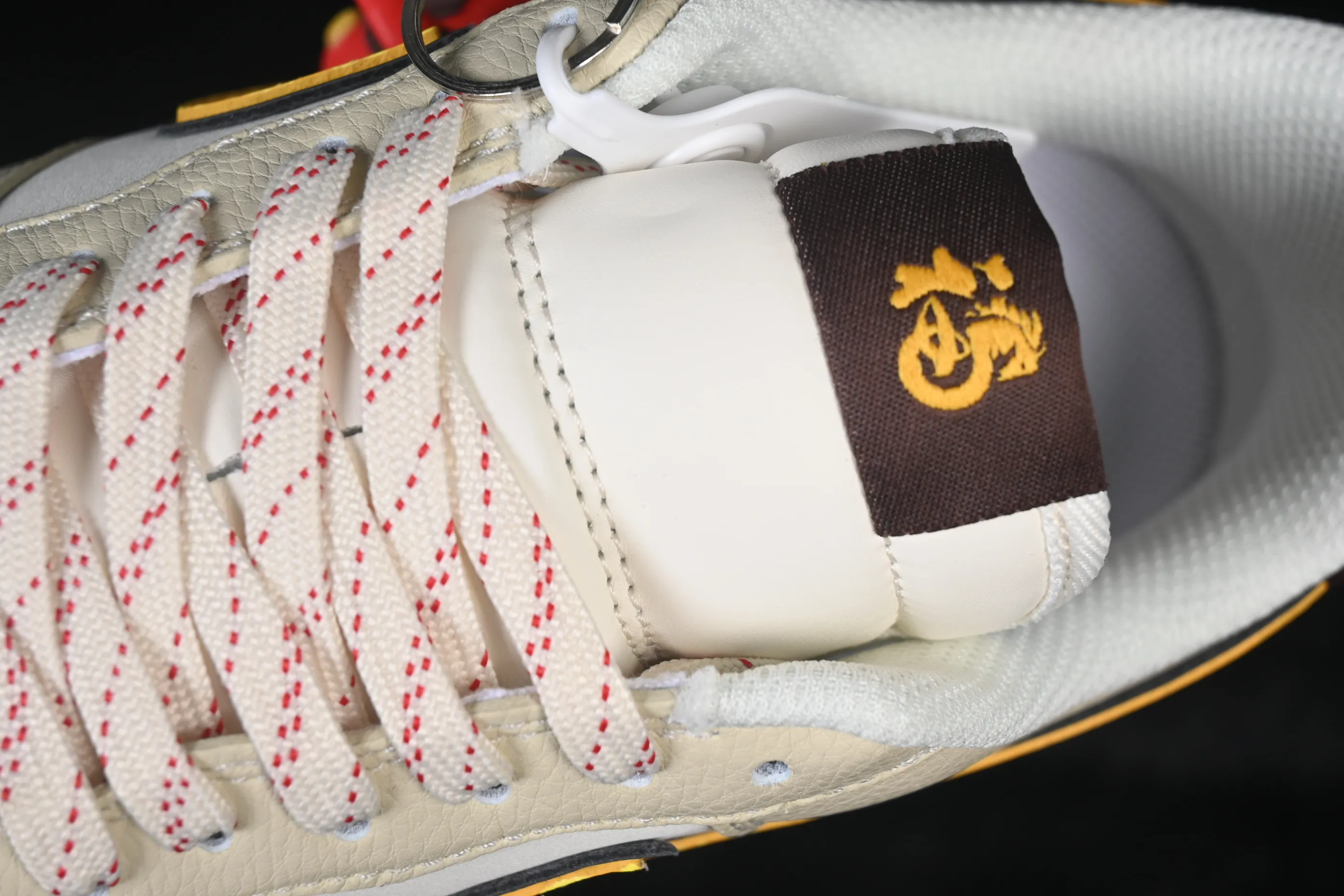 All categories Nk Air Force 1 Air Force series Nk Air Force 1 Low Air Force low-top Nike Air Force 1'07 Low Year of the Horse limited edition Apricot gold pattern Air Force 1 low-top casual sneakers NH0601-504